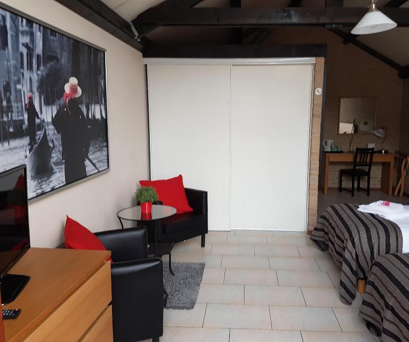 Motel Oostvoorne image
