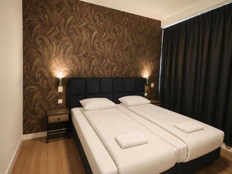 Hotel Holland Lodge image