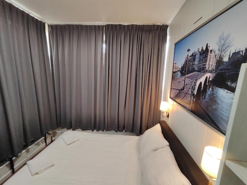 Hotel Holland Lodge image