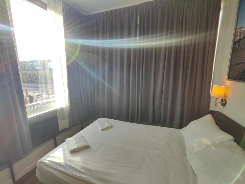Hotel Holland Lodge image