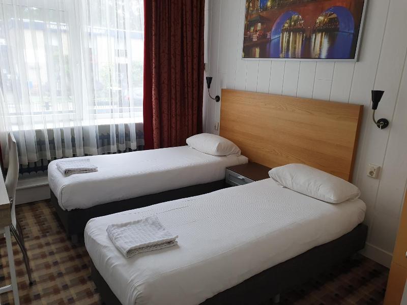Hotel Holland Lodge image