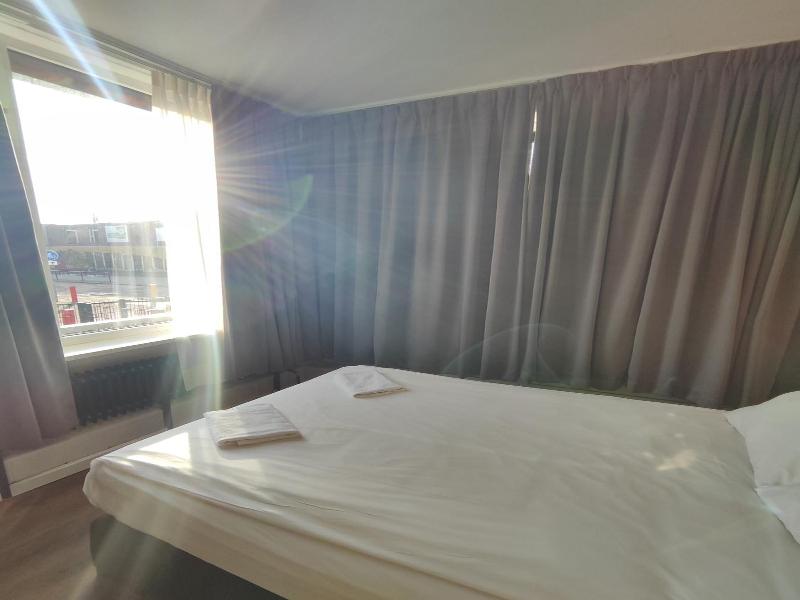 Hotel Holland Lodge image