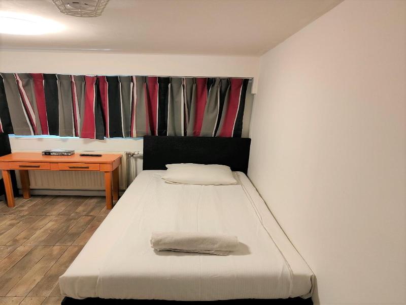 Hotel Holland Lodge image