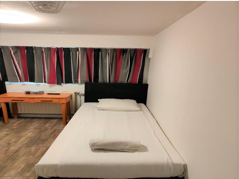 Hotel Holland Lodge image