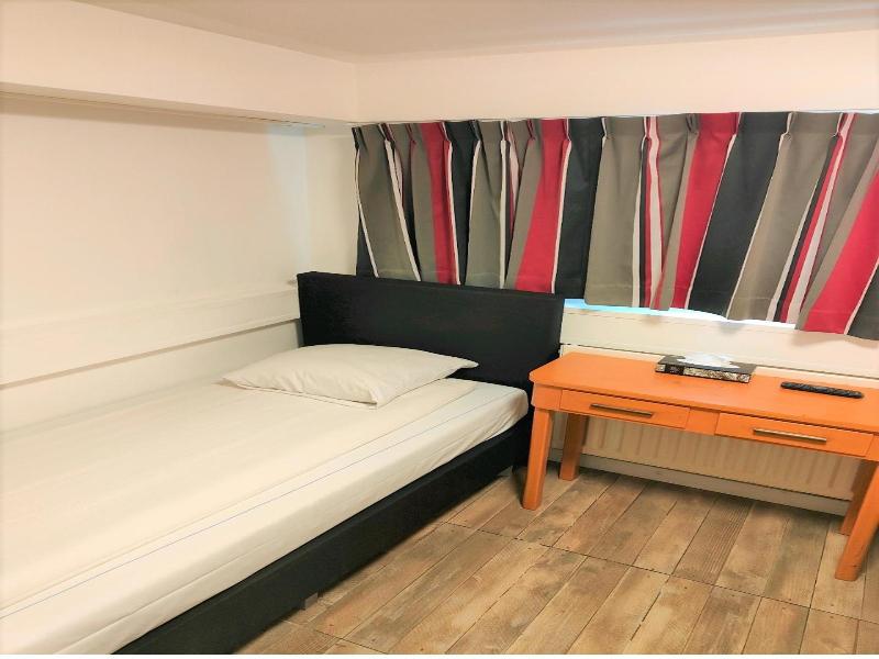 Hotel Holland Lodge image