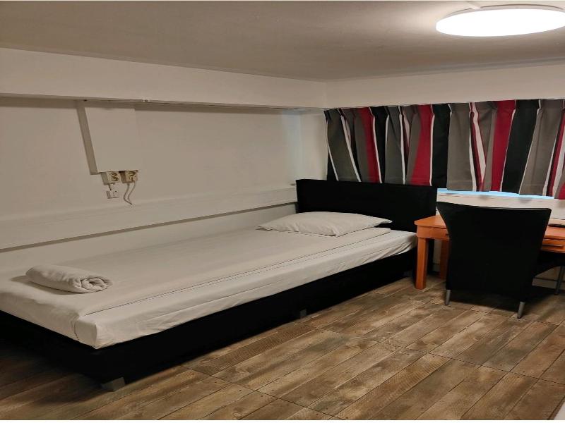 Hotel Holland Lodge image