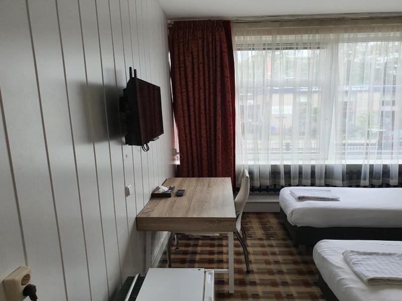 Hotel Holland Lodge image