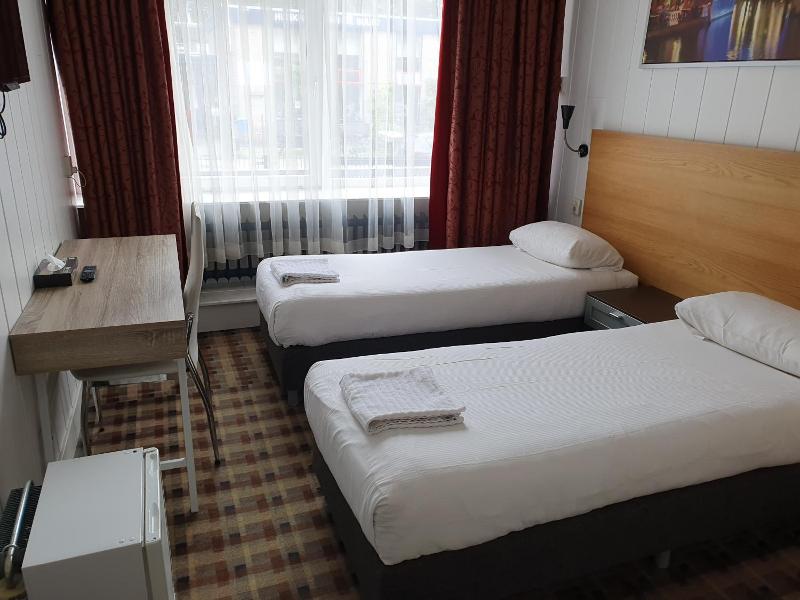 Hotel Holland Lodge image
