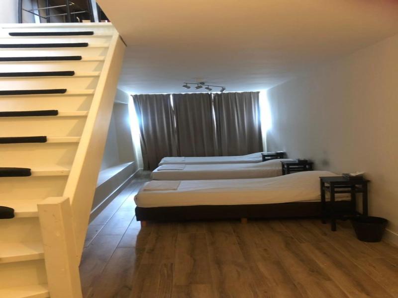 Hotel Holland Lodge image