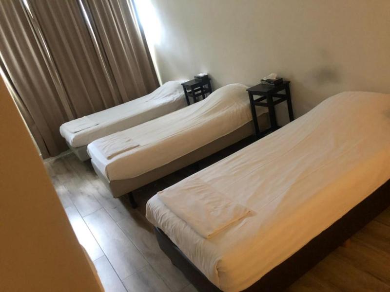 Hotel Holland Lodge image