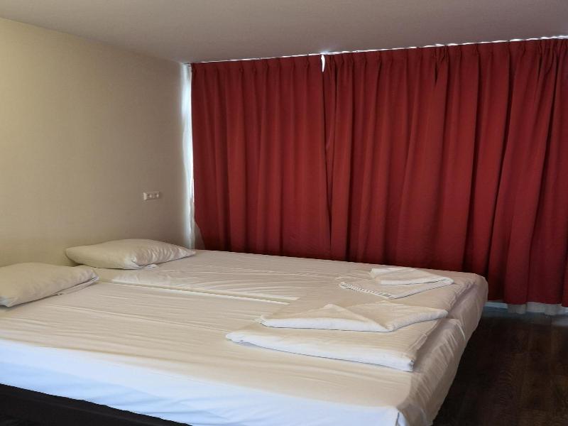 Hotel Holland Lodge image
