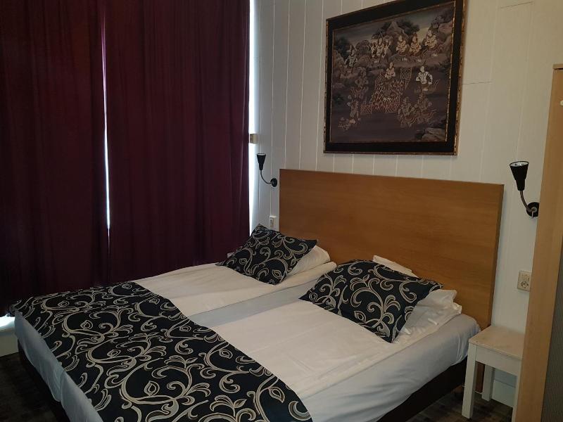 Hotel Holland Lodge image