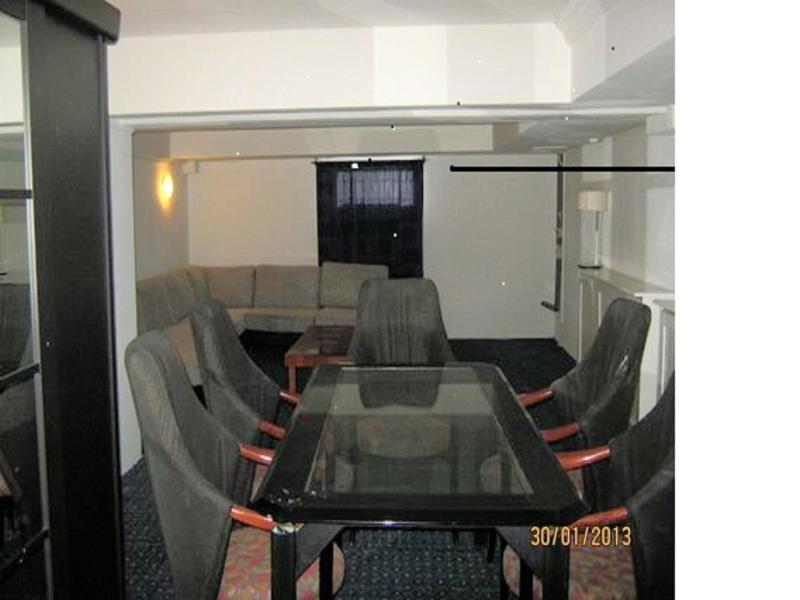 Hotel Holland Lodge image