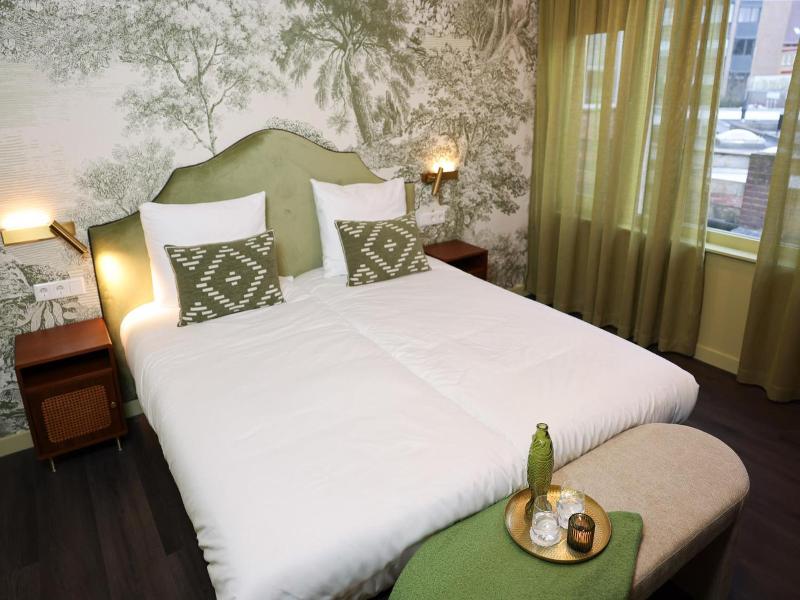 Hotel Steeds Aan Zee image