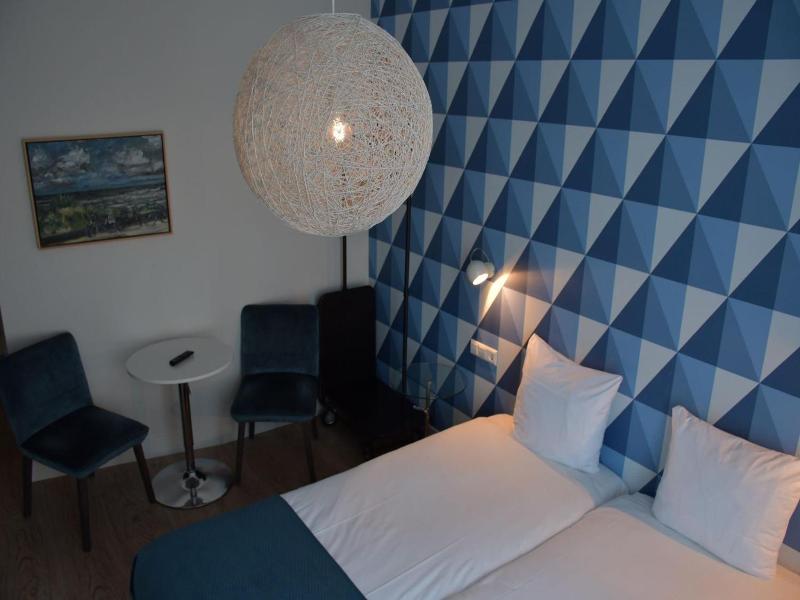 Hotel Steeds Aan Zee image