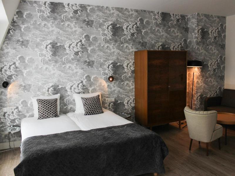 Hotel Steeds Aan Zee image