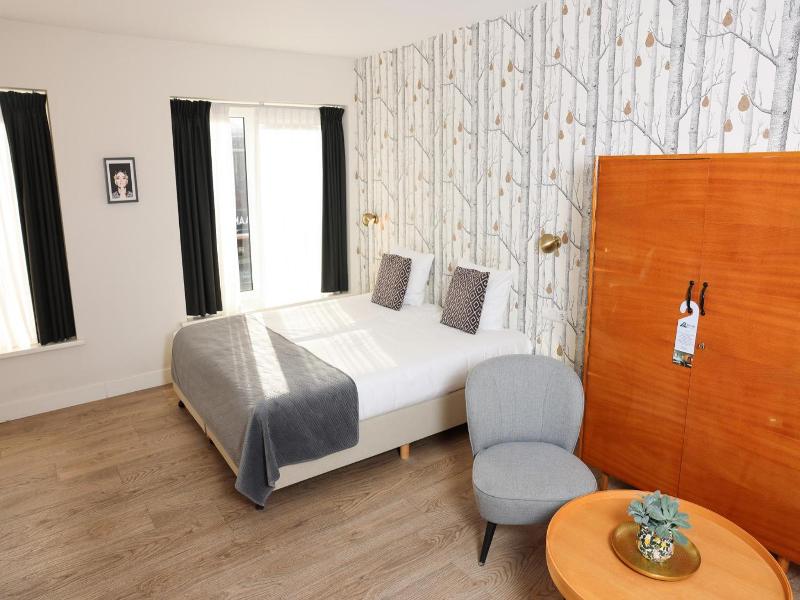 Hotel Steeds Aan Zee image