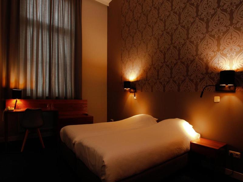 Hotel Aan De Singel image