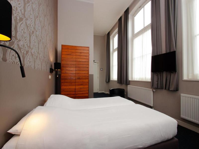 Hotel Aan De Singel image