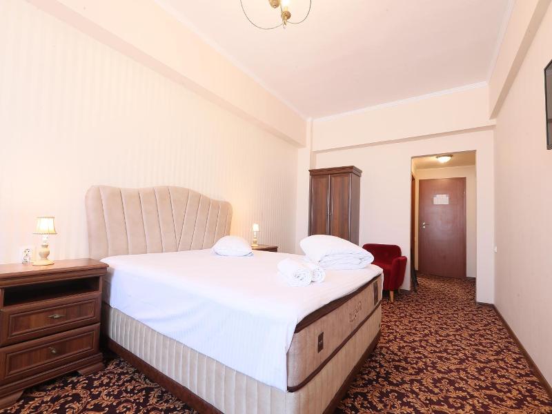 Hotel Impero image
