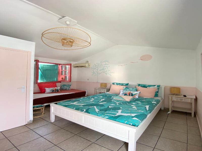 Hotel De La Plage image