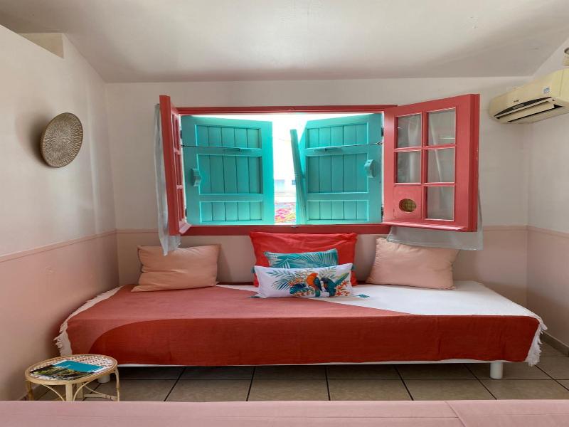 Hotel De La Plage image