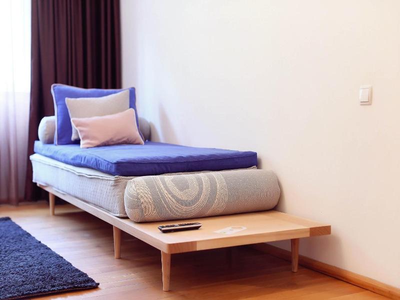 Living In Aparthotel image