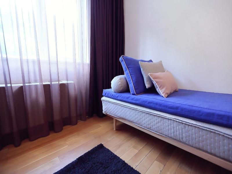 Living In Aparthotel image