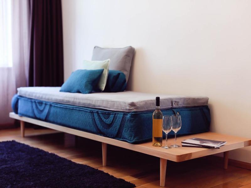 Living In Aparthotel image