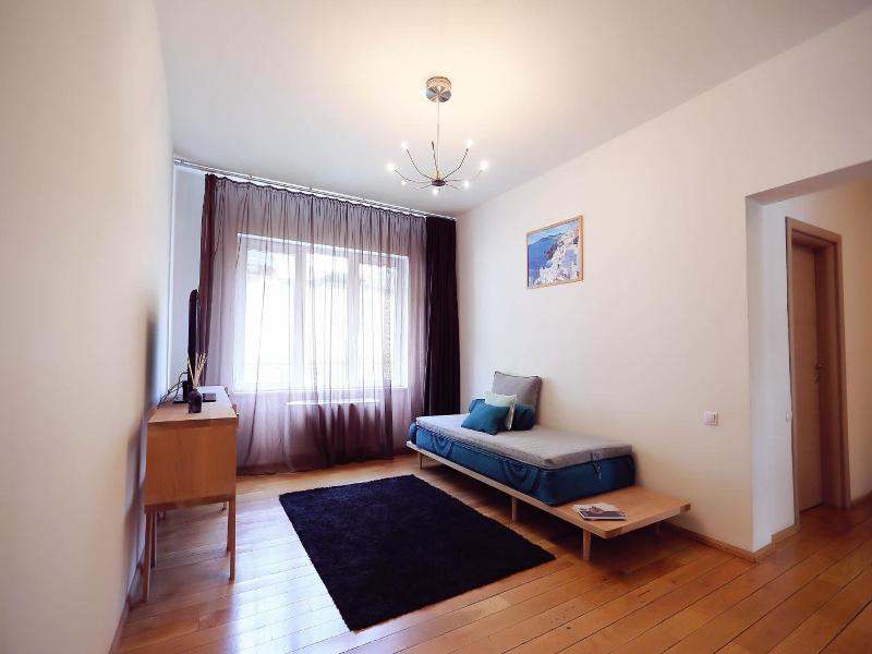 Living In Aparthotel image