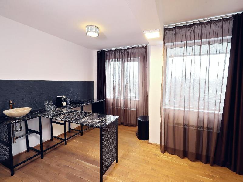 Living In Aparthotel image