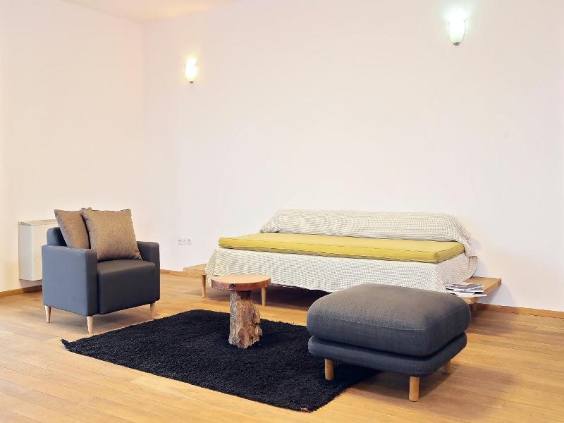 Living In Aparthotel image