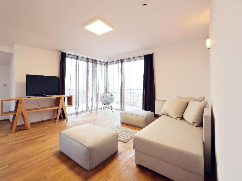 Living In Aparthotel image