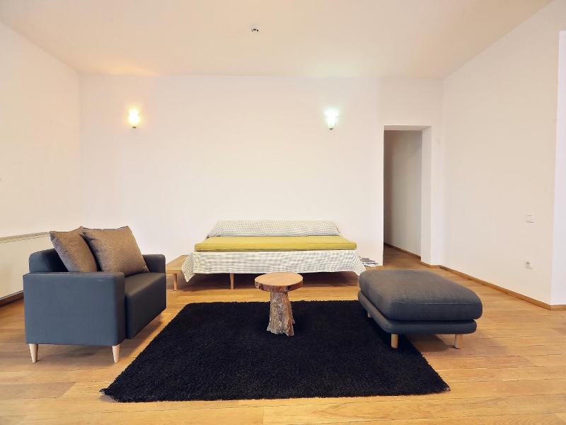 Living In Aparthotel image