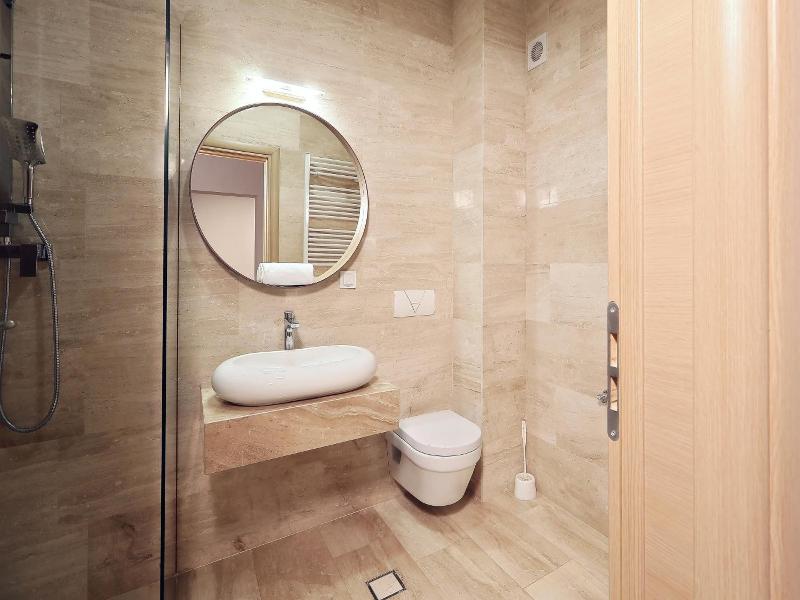 Living In Aparthotel image