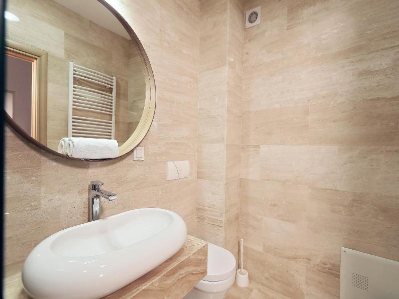 Living In Aparthotel image