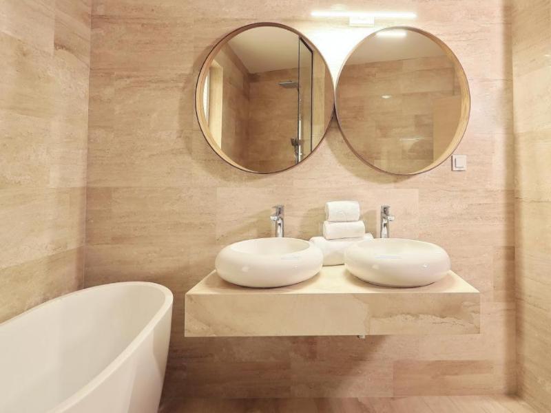 Living In Aparthotel image