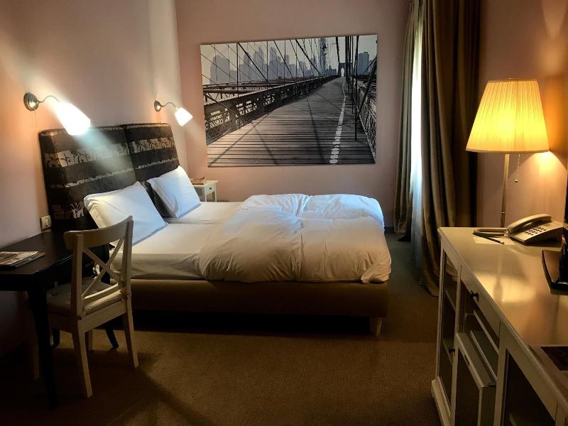 Hotel Vanilla image