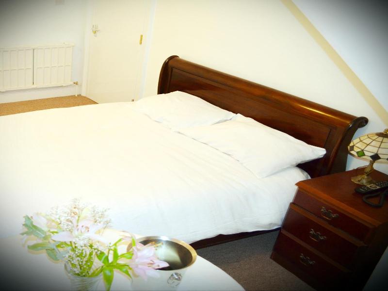 Tayview Hotel image