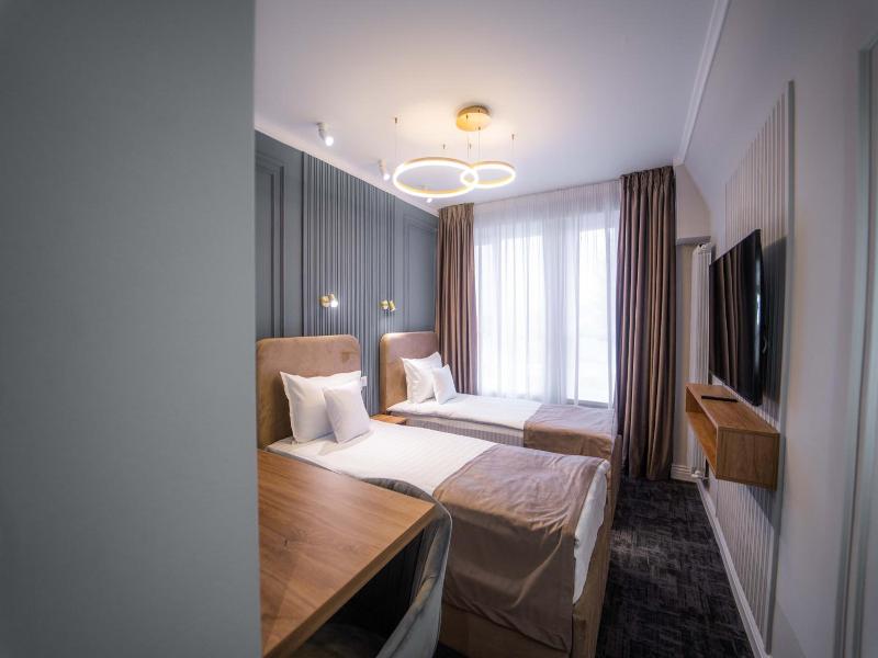 Hotel Zamca Suceava image