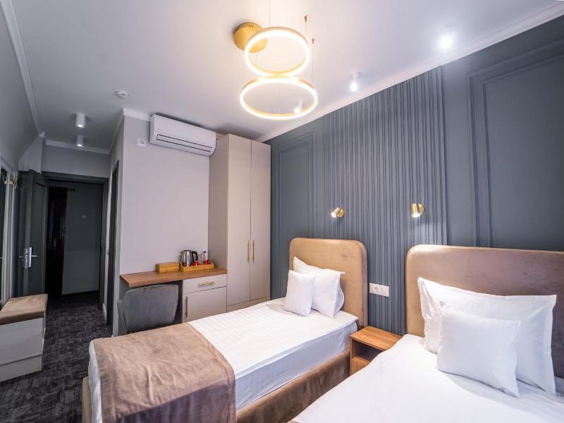 Hotel Zamca Suceava image
