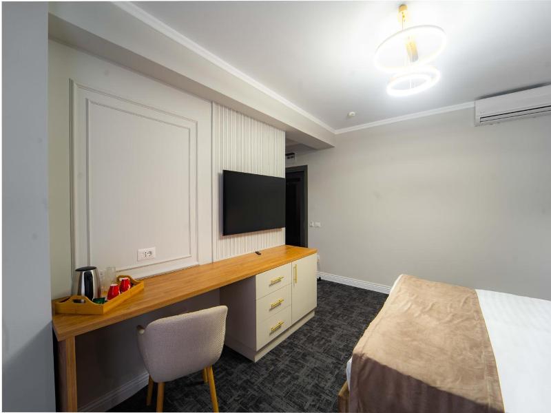 Hotel Zamca Suceava image