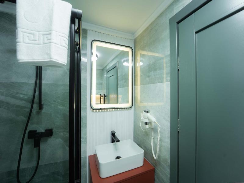 Hotel Zamca Suceava image
