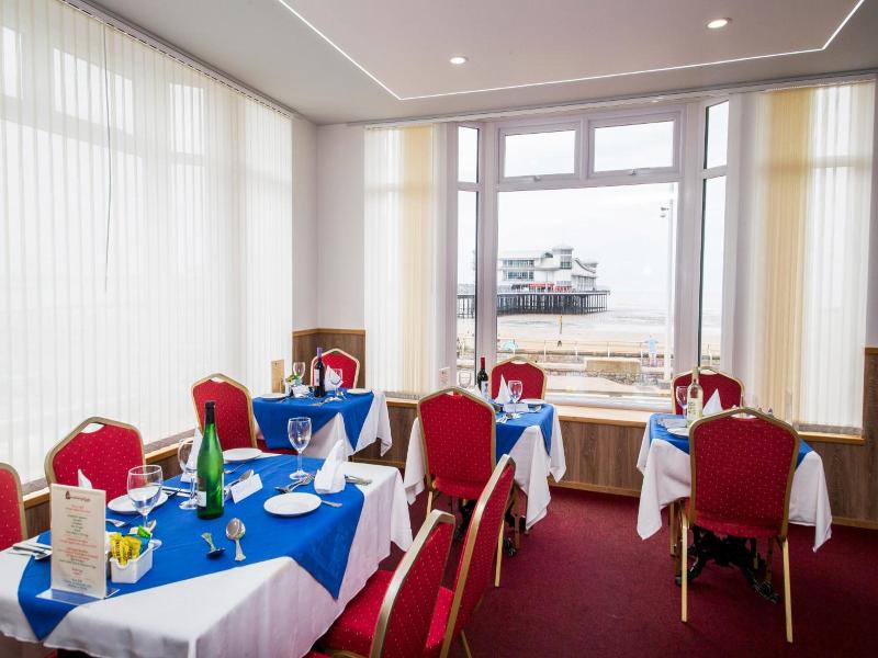 The Sandringham Hotel image