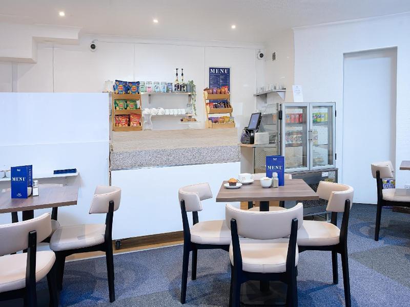 The Sandringham Hotel image