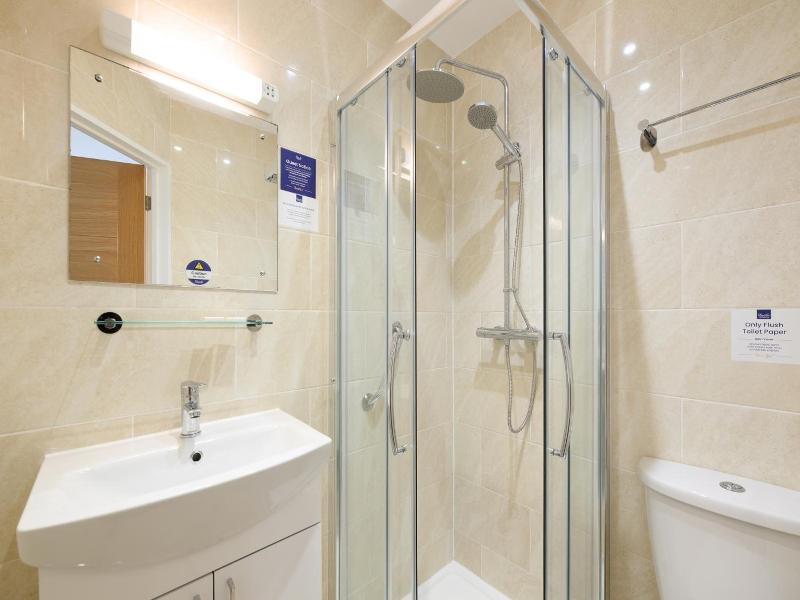 The Sandringham Hotel image