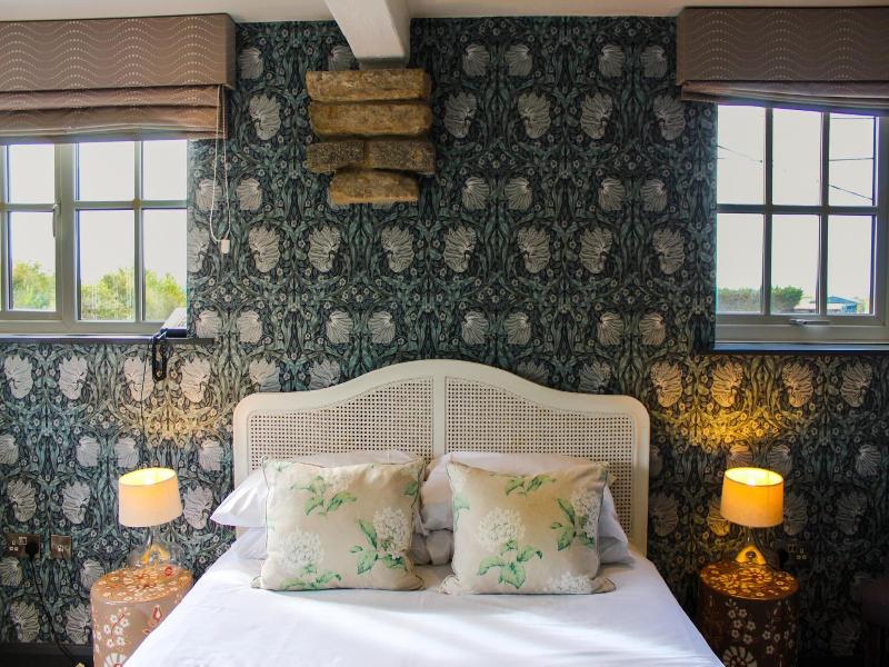 The Crescent Turner Hotel image