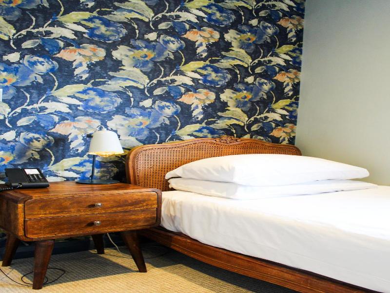 The Crescent Turner Hotel image