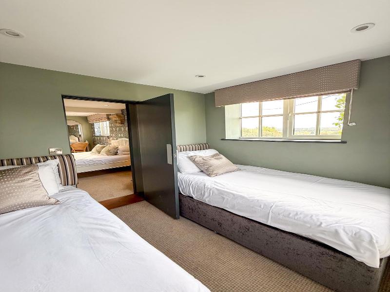 The Crescent Turner Hotel image
