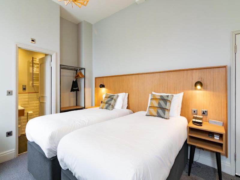 Victoria Inn image